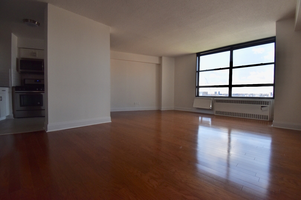 3333 Broadway - Photo 1