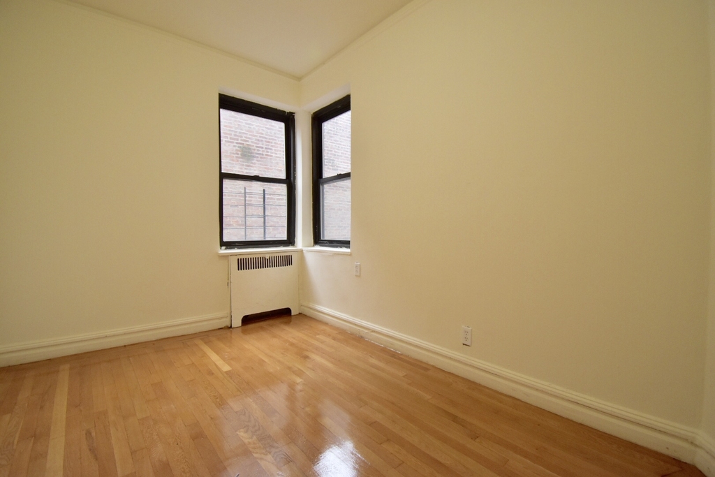 145 Seaman Ave - Photo 7