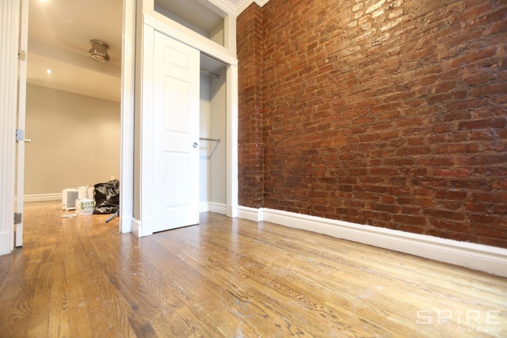 410 East 13th Street - Photo 6