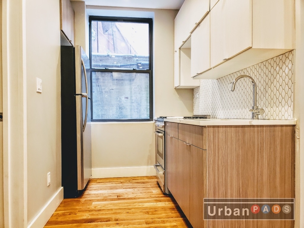 2144 Cortelyou Rd - Photo 4