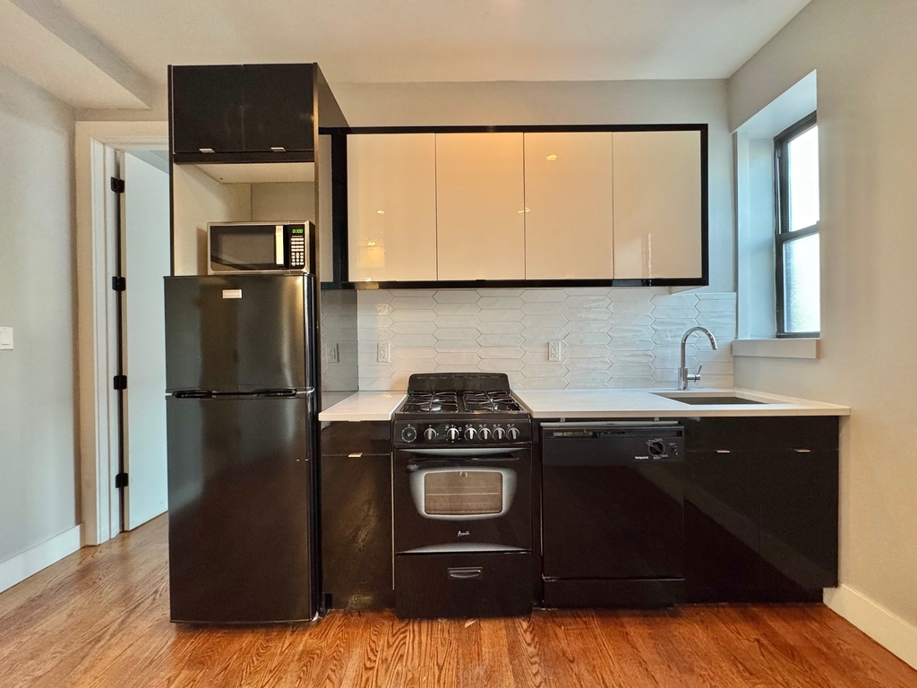 663 Hancock Street - Photo 1