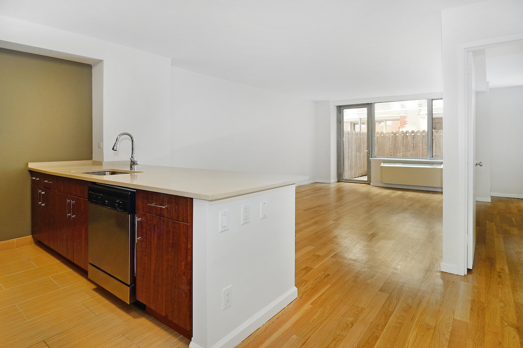 120 West 21st Street - Photo 1