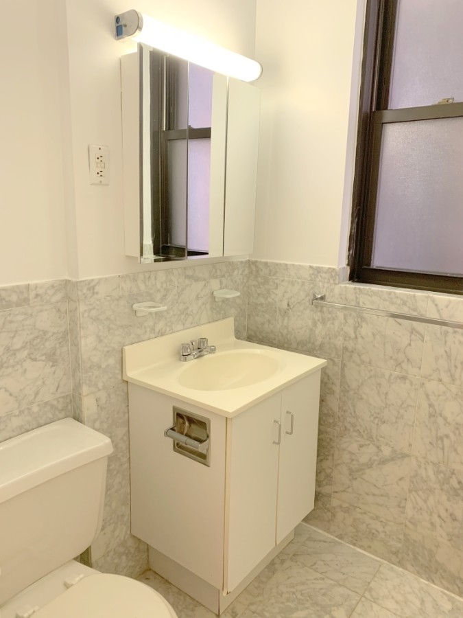 119 East 89th Street - Photo 5