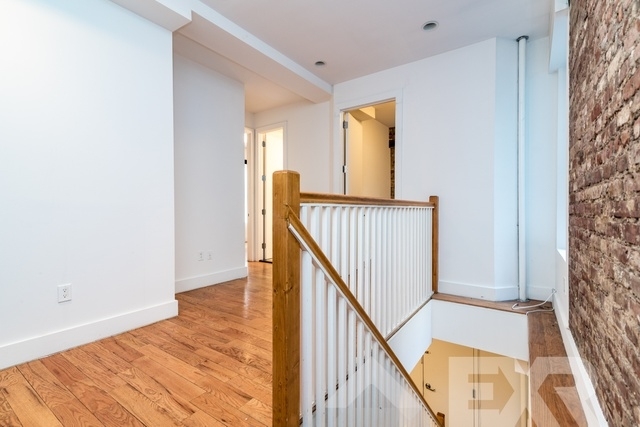 Spacious 4 bedroom apartment in Williamsburg - Photo 4