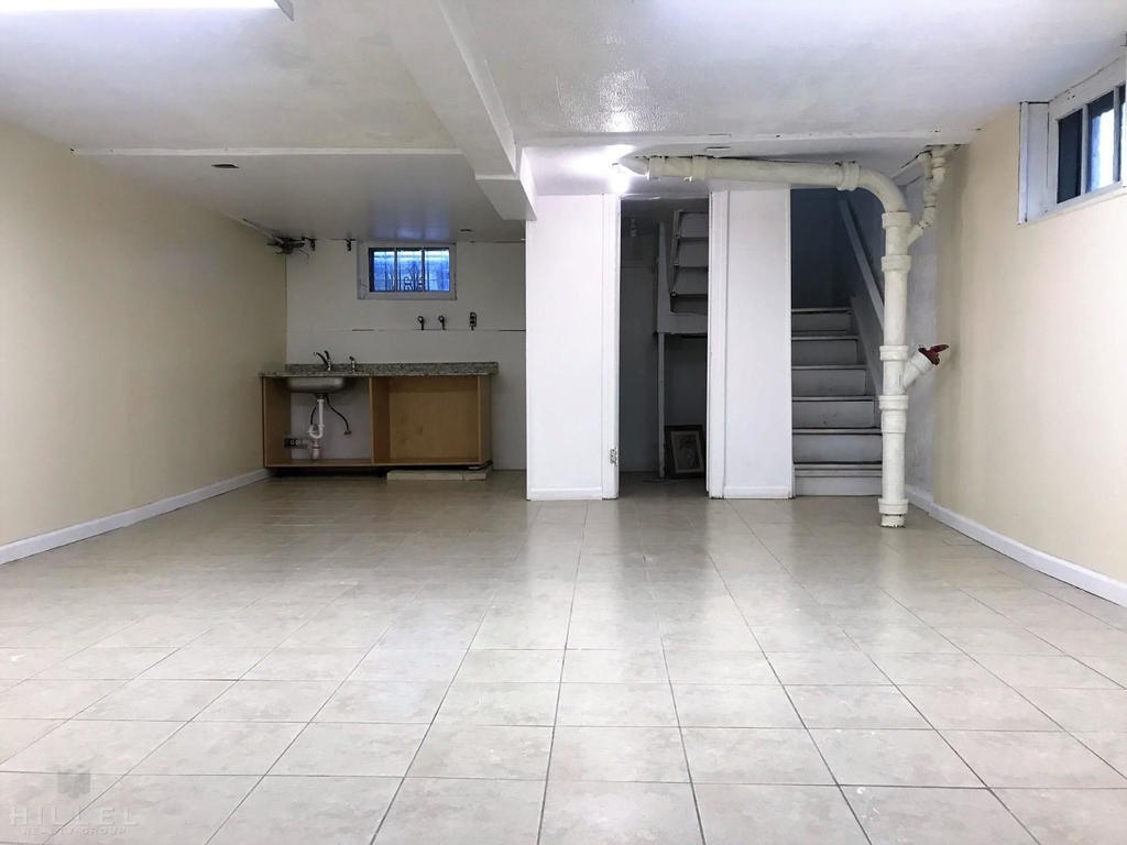 85-42 67th Avenue - Photo 14