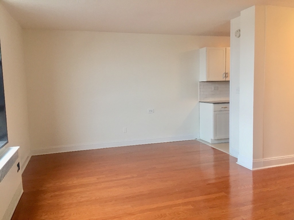 3333 Broadway - Photo 5