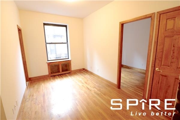 312 West 48th Street - Photo 2