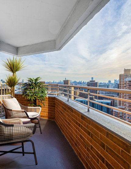 2nd Avenue - Photo 3