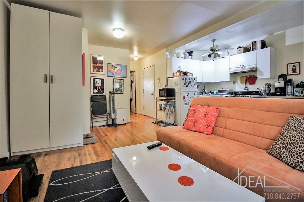 86 Bergen Street - Photo 2