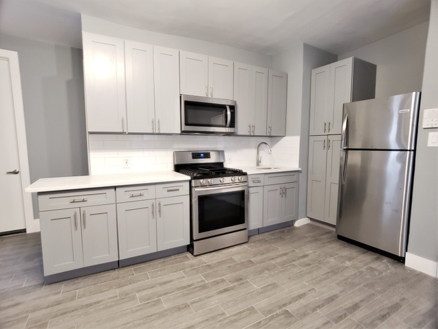 367 East 48th Street - Photo 1