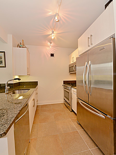 1510 Lexington Avenue - Photo 4