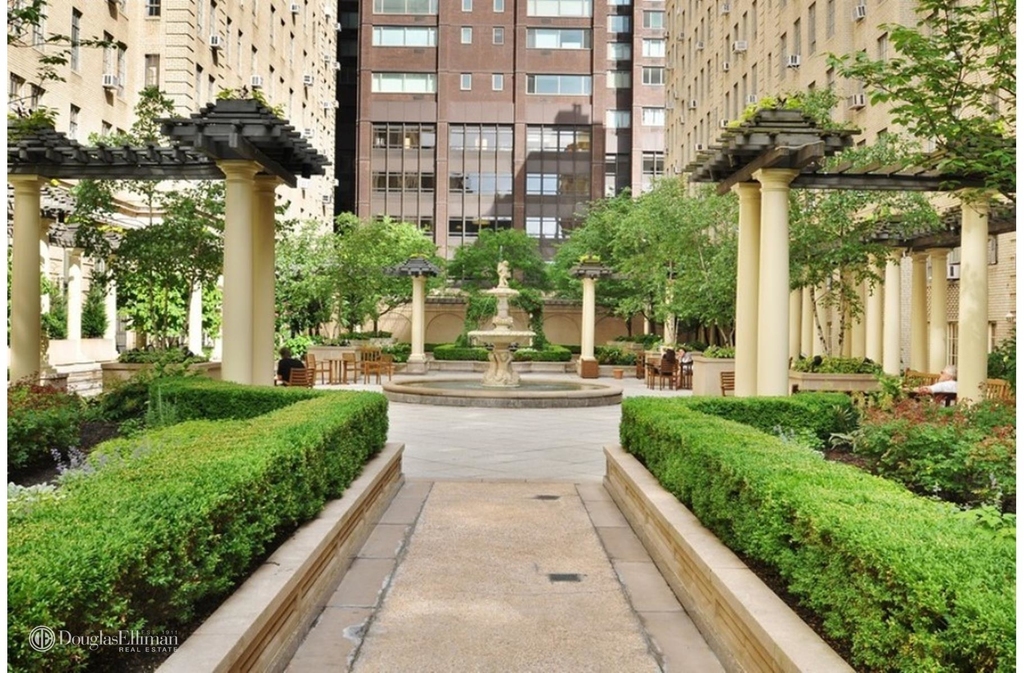 340 West 57th St - Photo 16