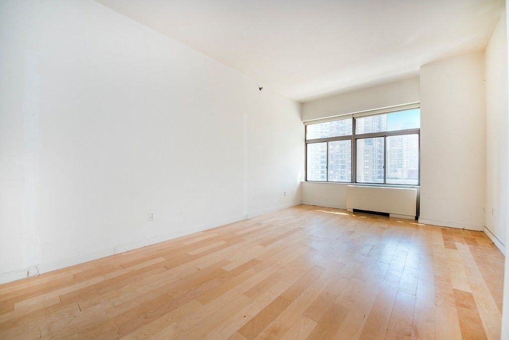 90 Washington Street, Apt. 8K - Photo 2