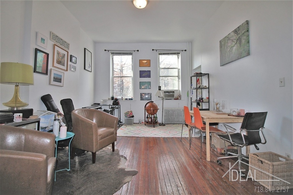 474 Henry Street - Photo 4