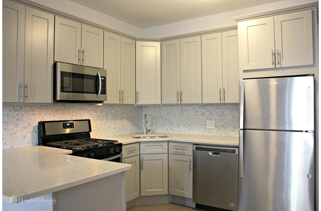 510 Ocean Pkwy - Photo 1