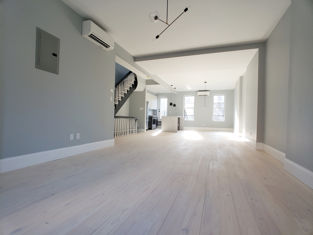 340 Lafayette Avenue - Photo 5