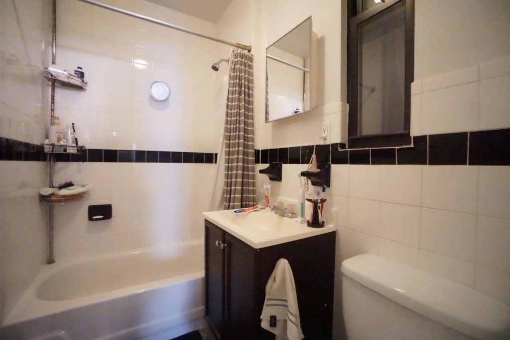 154 East 110 Street - Photo 9