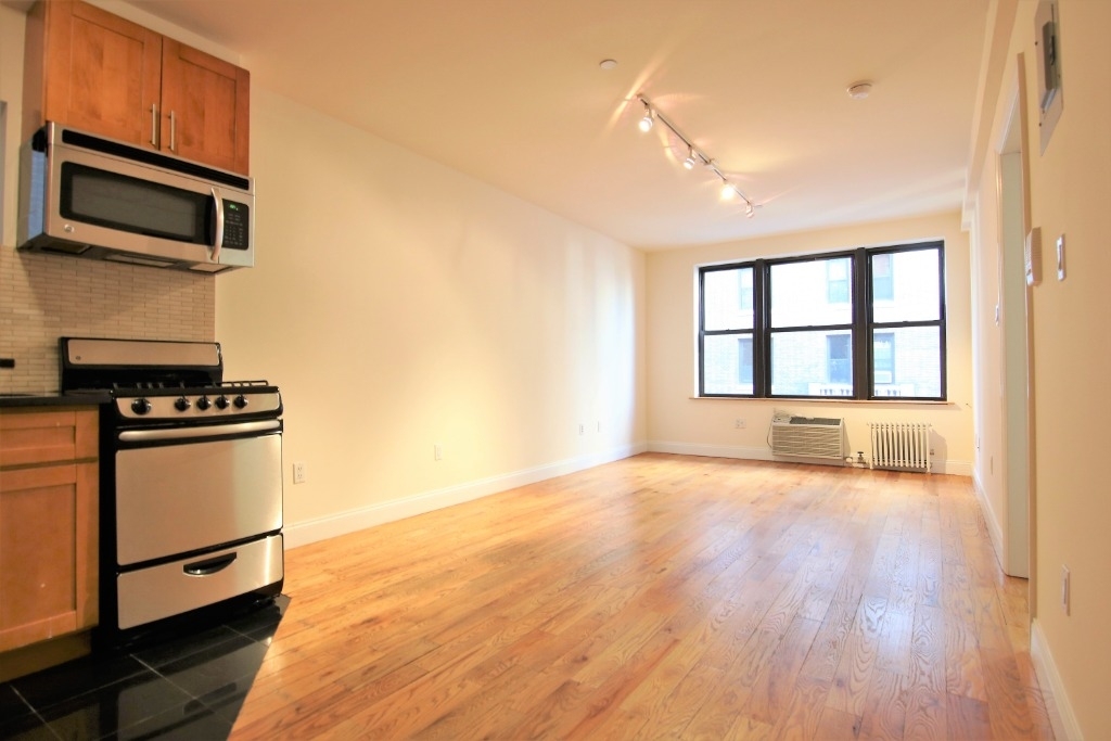 250 West 105th Street - Photo 0