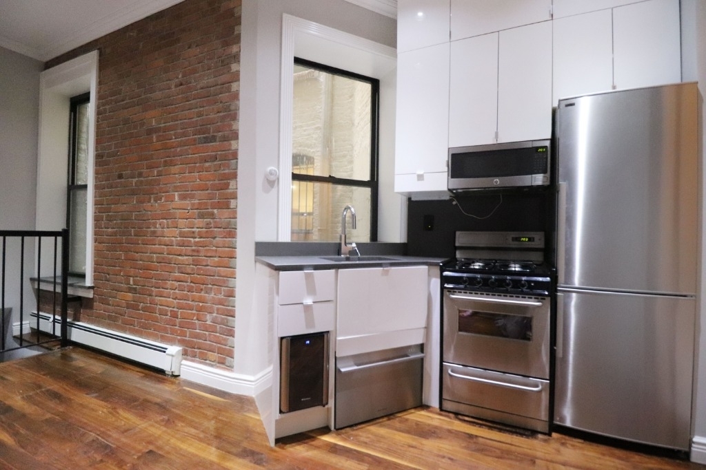 15 west 103rd street - Photo 0