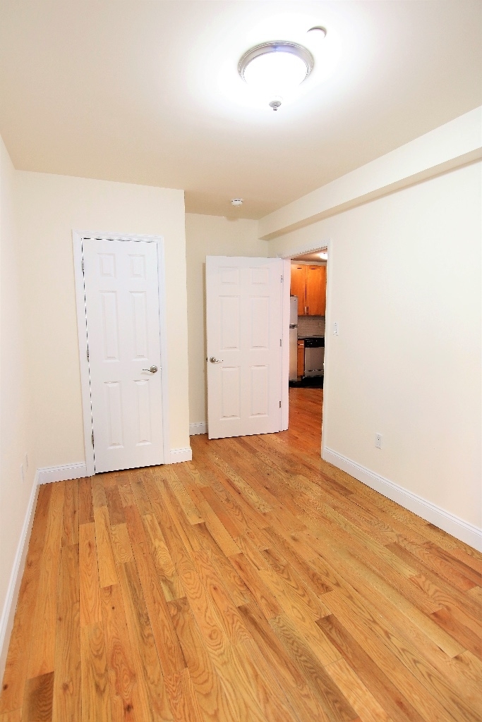 250 West 105th street - Photo 5