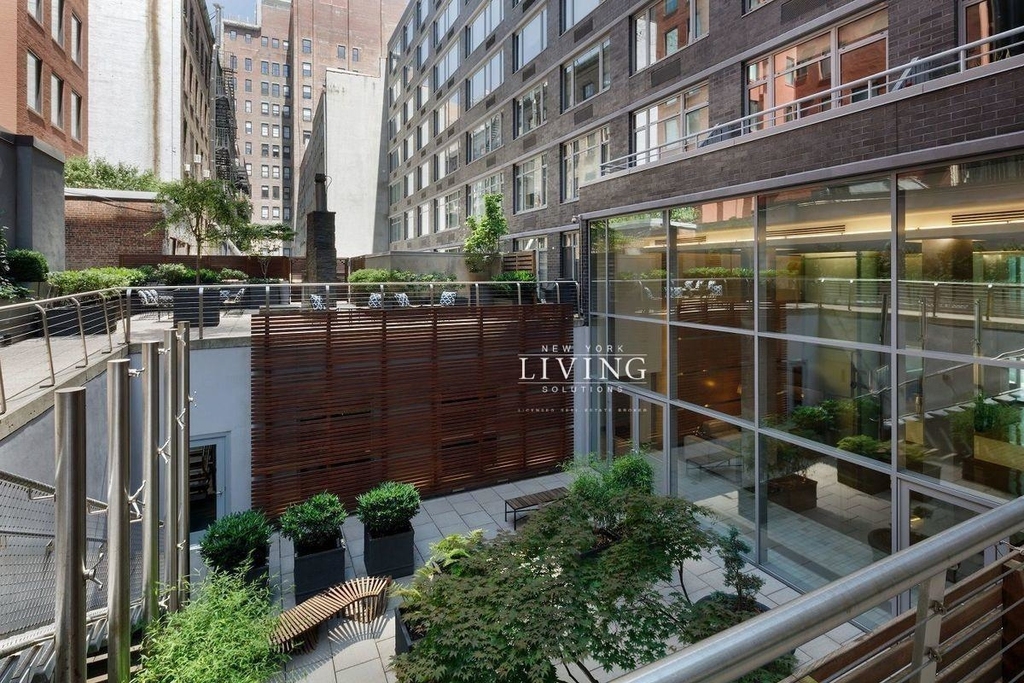 GORGEOUS -TRIBECA = LUXURY LIFESTYLE - Photo 6