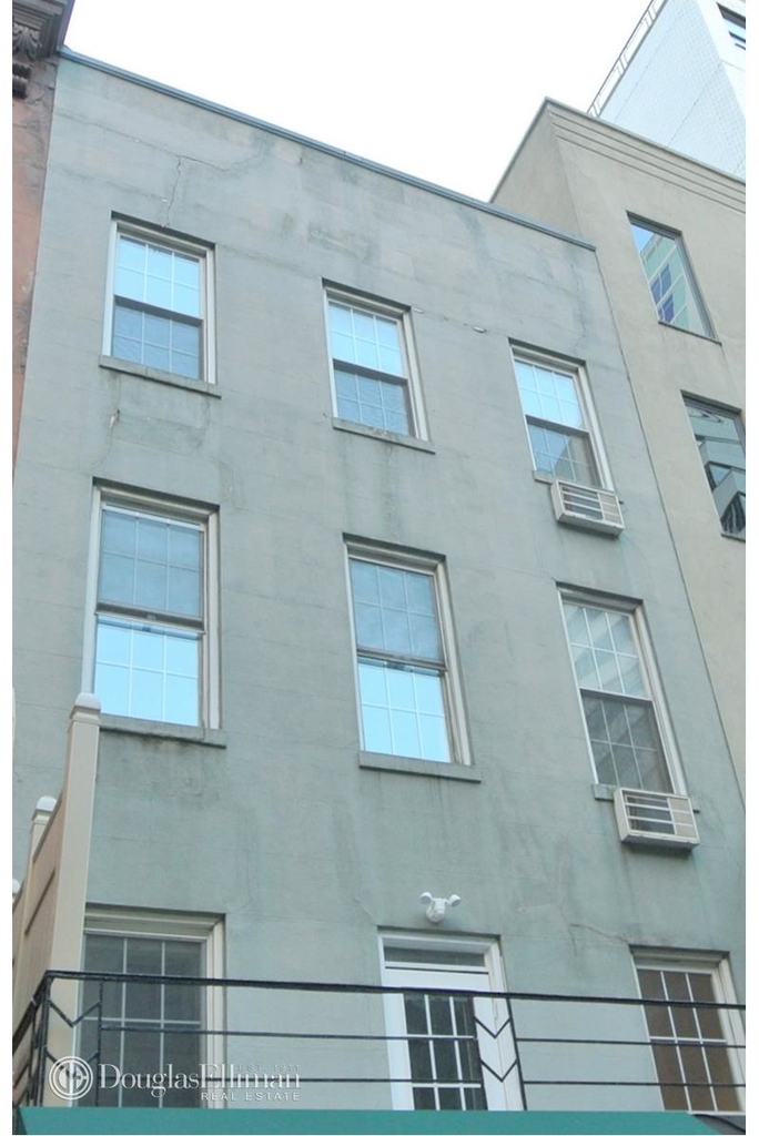 230 East 58th St - Photo 6