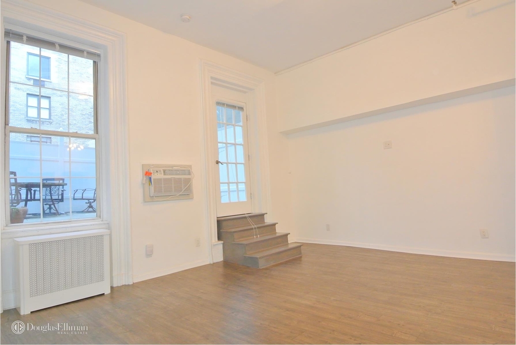 230 East 58th St - Photo 1