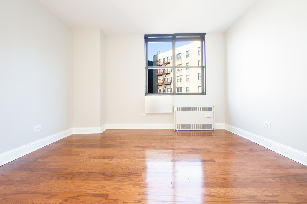 3333 Broadway - Photo 4