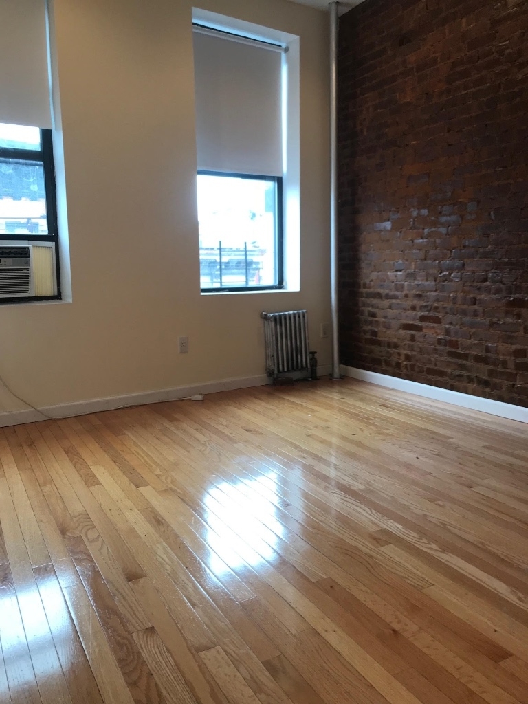 167 Mott Street - Photo 2