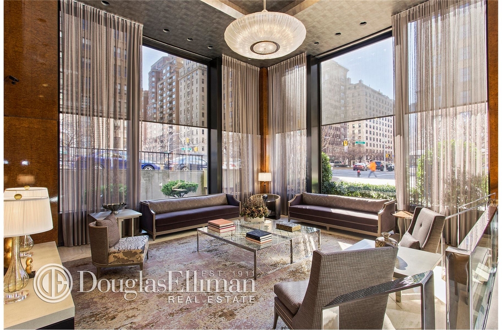 900 Park Avenue - Photo 8