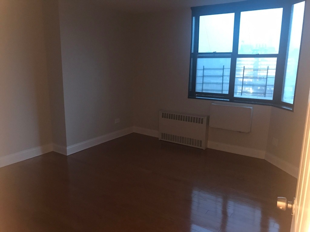 3333 Broadway - Photo 3