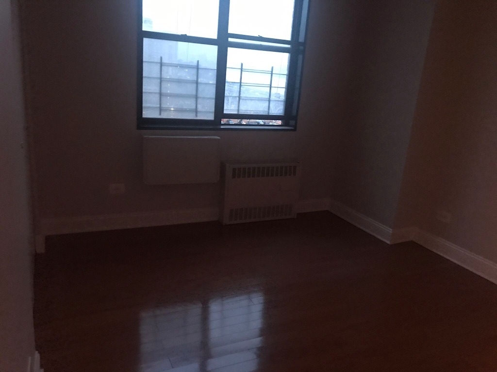 3333 Broadway - Photo 4