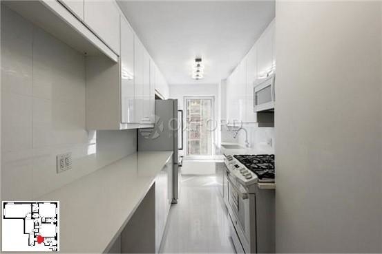 Central Park West - Photo 12