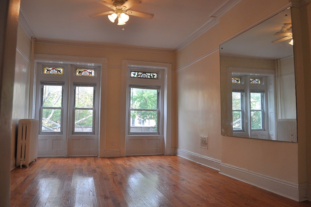 1272 Bergen Street - Photo 0