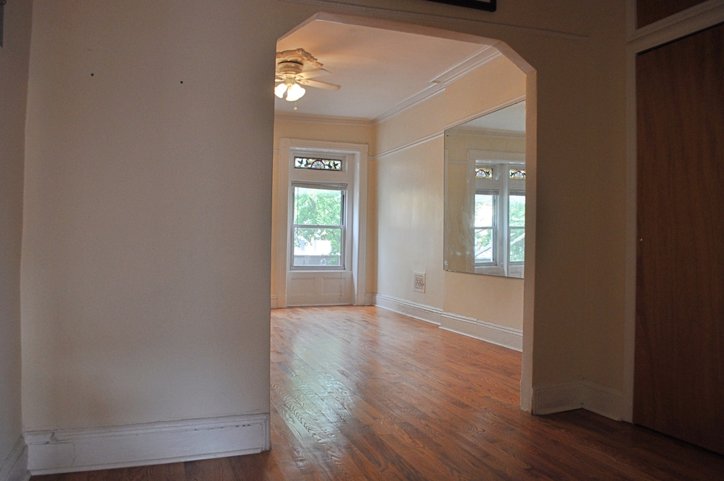 1272 Bergen Street - Photo 3