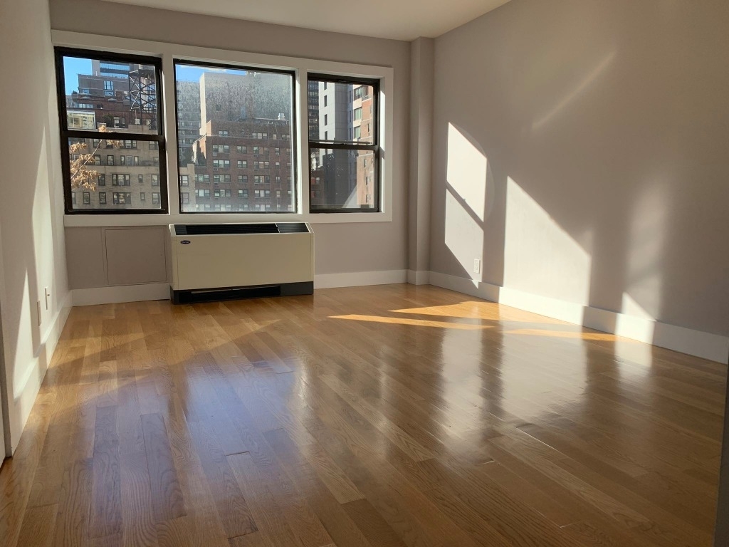 320 East 52nd Street - Photo 0