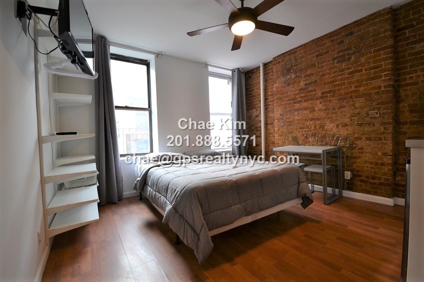 143 East 30th Street - Photo 0