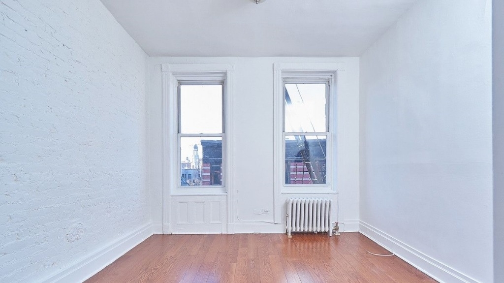 120 Macdougal st - Photo 3