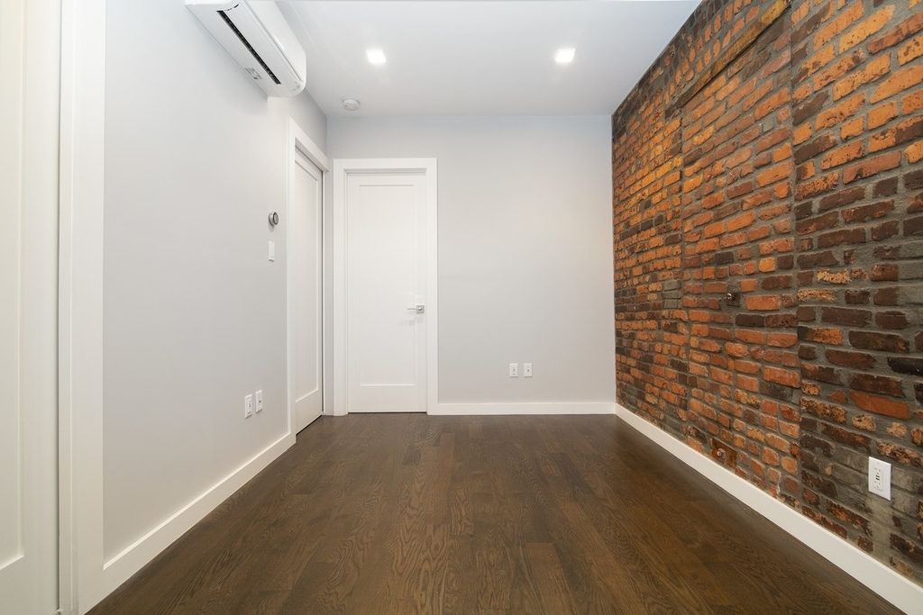 153 East 26th Street - Photo 4