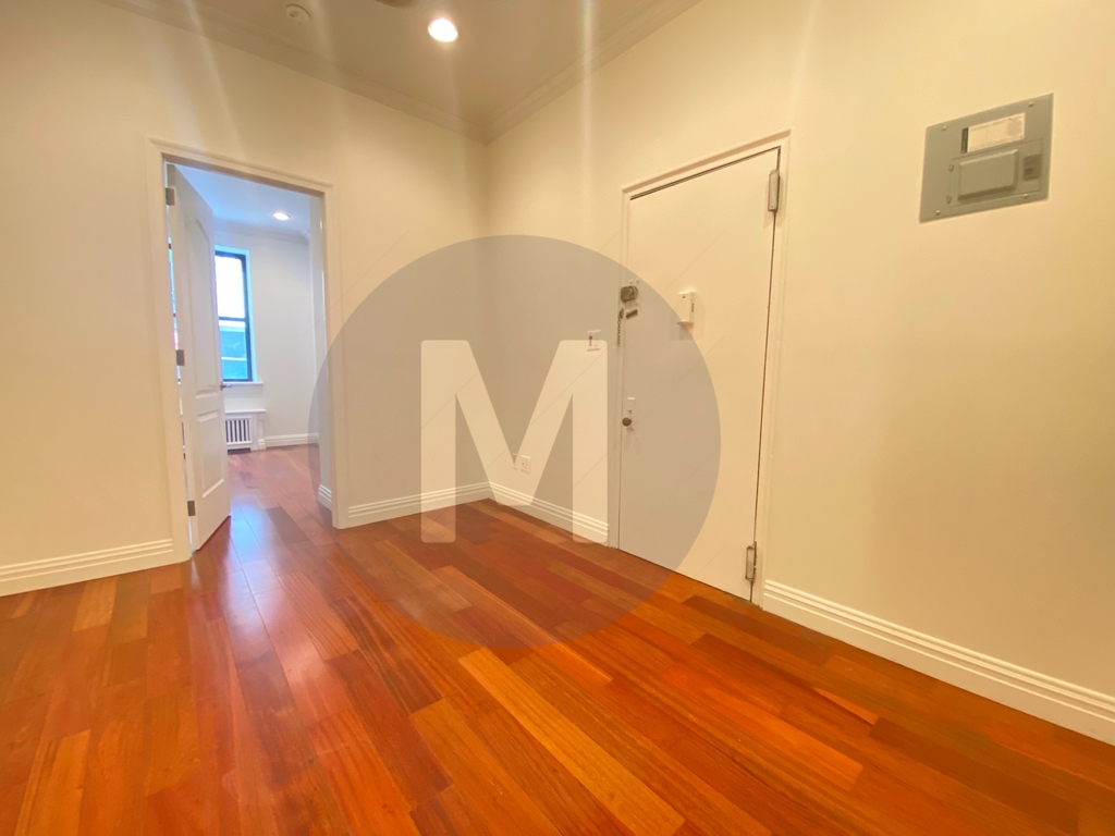 314 East 62nd Street - Photo 3