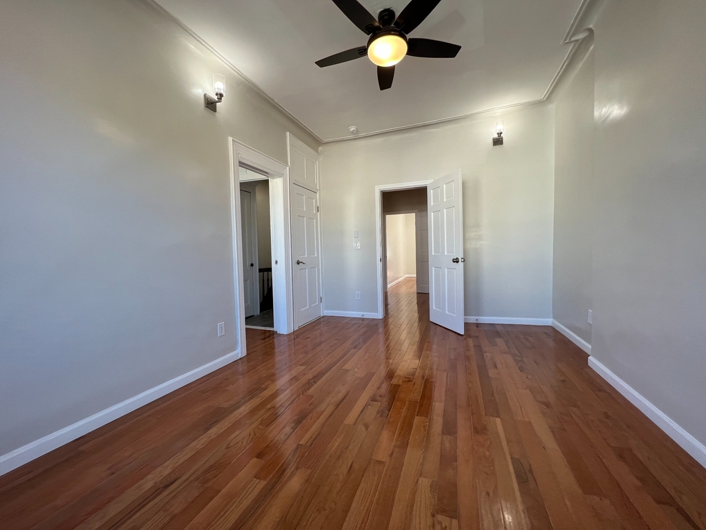 132 Ridgewood Avenue - Photo 1