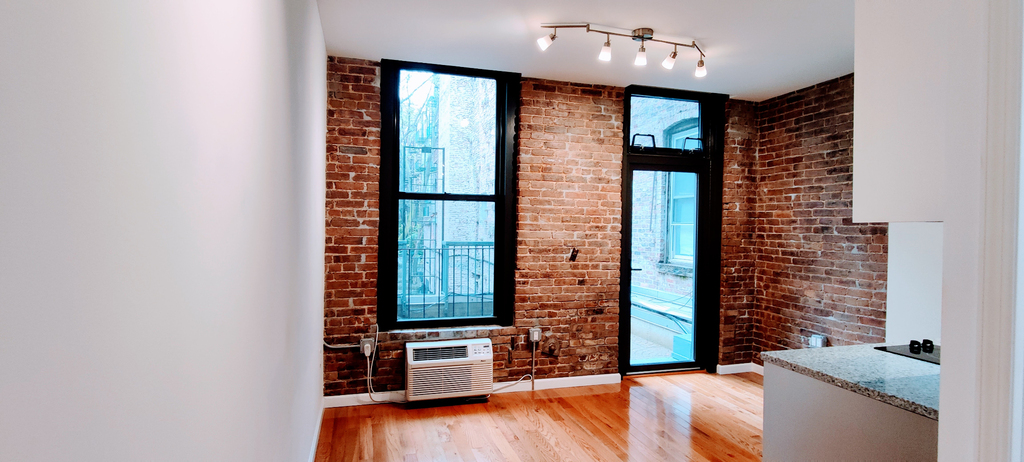 157 Rivington Street - Photo 0