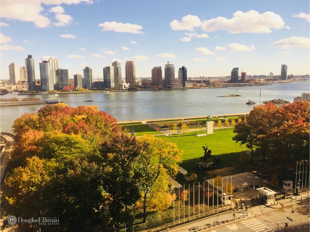 845 United Nations Plaza - Photo 6