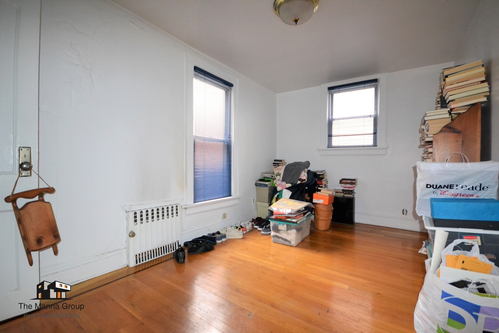 146 Skillman Ave - Photo 2