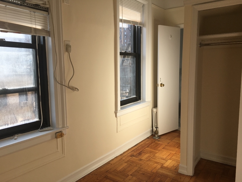 146 West 79th St - Photo 5