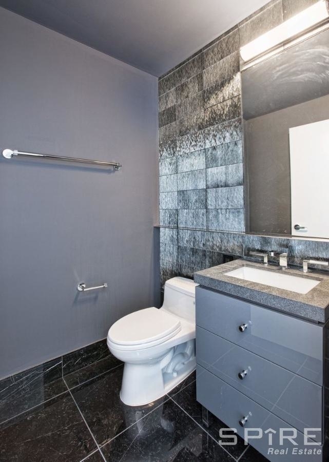 460 West 42nd Street - Photo 3