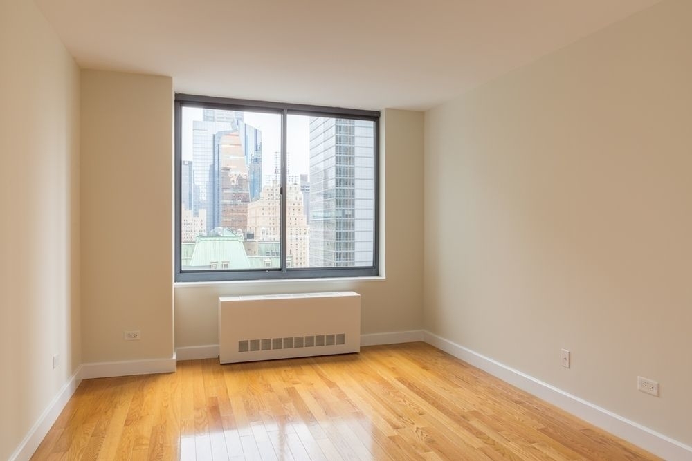 235 West 48th Street, Apt. 18F - Photo 3