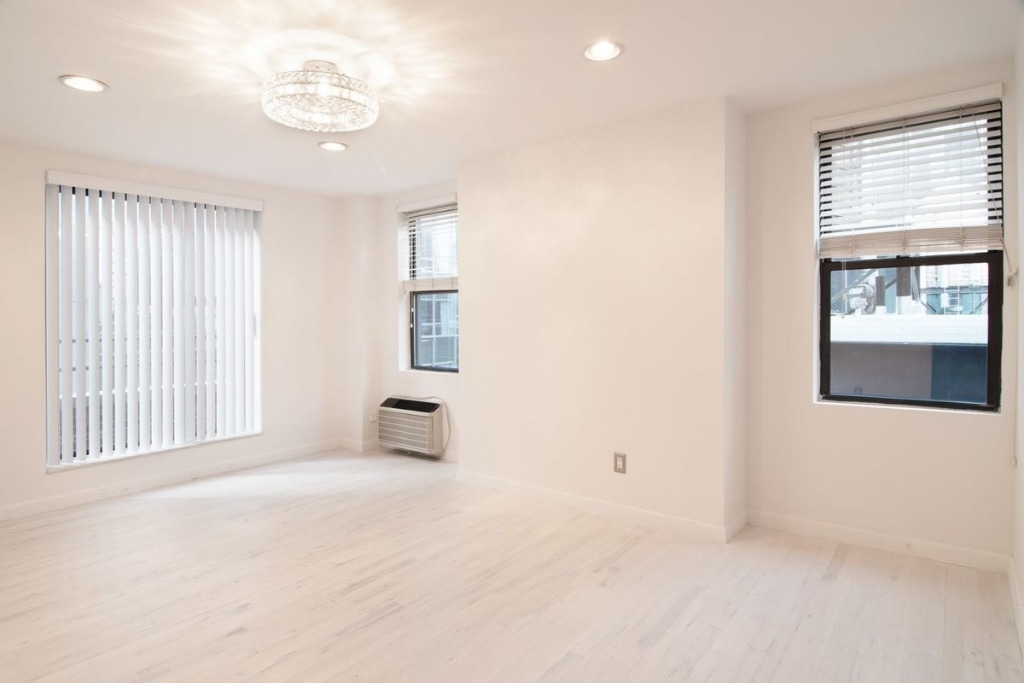 150 West 58th Street, Apt. 11C - Photo 3