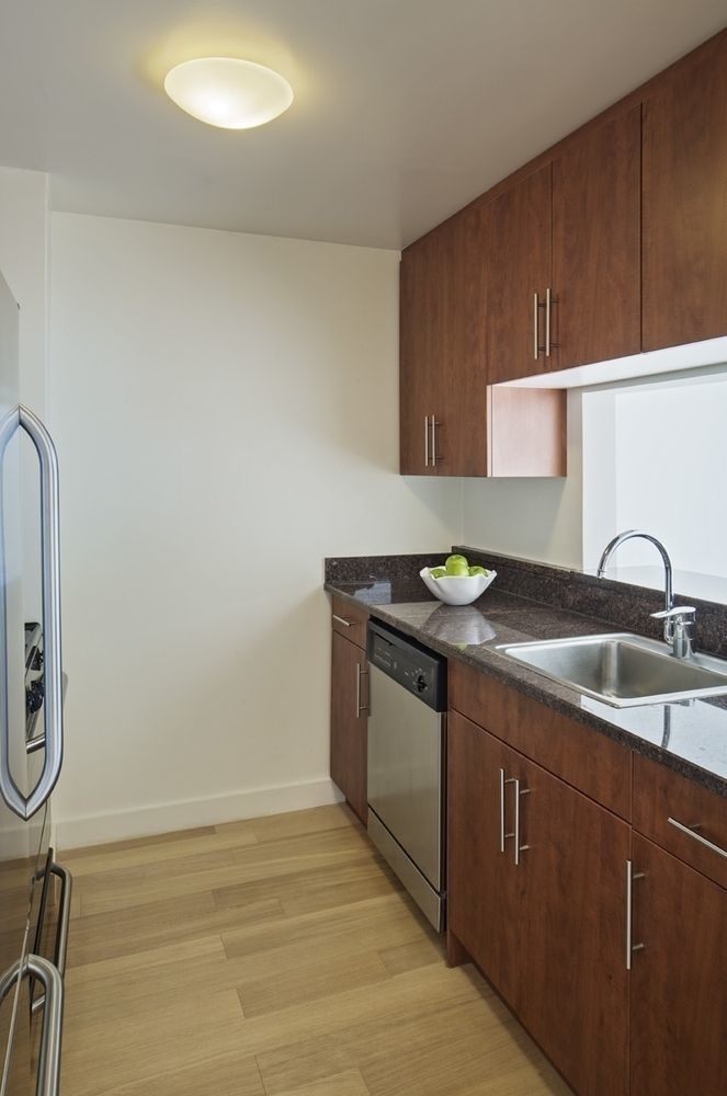 260 West 54th Street, Apt. 47A - Photo 4