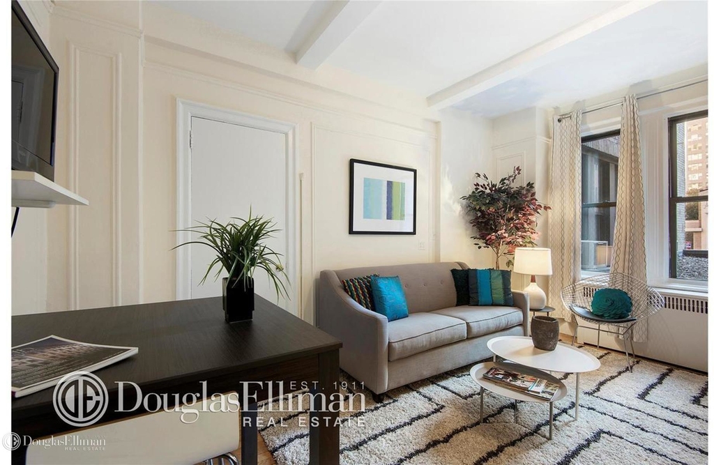 157 East 72nd St - Photo 0